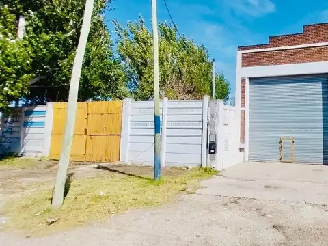 Venta 2 Galpones Barrio Regional 
