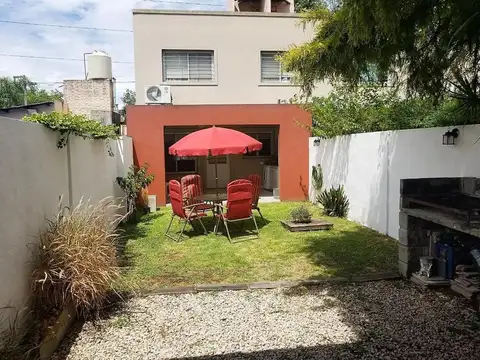 Depto Tipo Casa en Venta de 4 ambientes