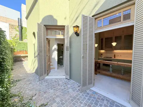 Casa en Venta con 1 cochera