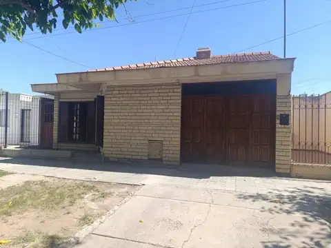 Venta Casa en Godoy Cruz  3 Habitaciones