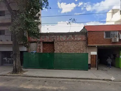 VENTA CASA FLORES 1921 M2 VENDIBLES USAA