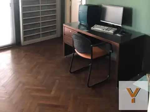 Oficina en Alquiler 50 años