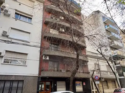 CABALLITO. DEPARTAMENTO TRES AMBIENTES CON BALCÓN. PARRAL Y RIVADAVIA.