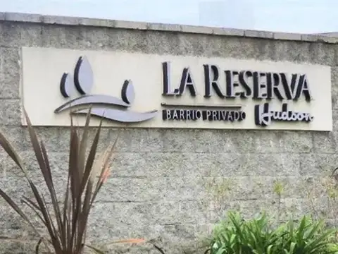 Lote  Perimetral En Barrio La Reserva Hudson