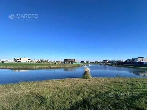 LOTE EN VENTA EN PUERTOS DEL LAGO - COSTAS - MAROTO PROPIEDADES