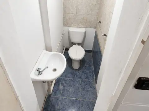 SE ALQUILA LOCAL COMERCIAL SOBRE AV MANUEL NAVARRO