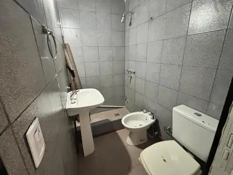 Depto Tipo Casa en Alquiler 60 años