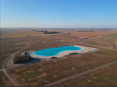 Jose Hernandez y Pedro A Rìos, Vida Crystal Lagoon | Countries/B. Cerrado (Funes) .