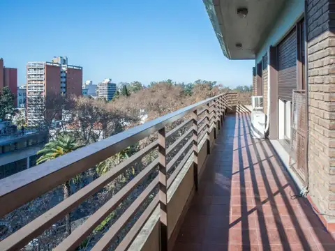 Venta departamento 3 dormitorios piso exclusivo en rosario centro.