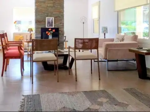 CASA EN VENTA 3 AMBIENTES EN BARRANCAS DE SAN BENITO
