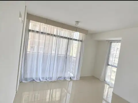 MONOAMBIENTE EN ALQUILER CON BALCON CERCANIA UADE