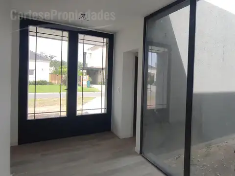 Casa en venta a la Laguna! - Barrio San Matias