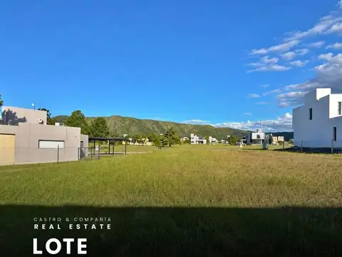 Venta Lote de 912 m2 En Country Carlos Paz Golf San Antonio De Arredondo 