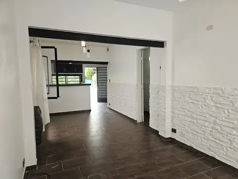 Casa en Alquiler en La Loma, $ 1.800.000