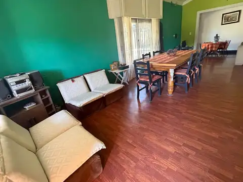 VENTA CASA 4 AMB CON PILETA Y QUINCHO- EL REMANSO-