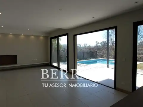 Casa en Venta en Vila Marina II, USD 350.000