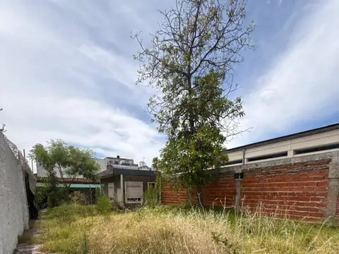 Lote en venta - 365m2 en Villa Ballester