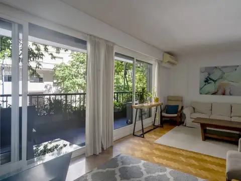 Galileo 2400, Piso 1