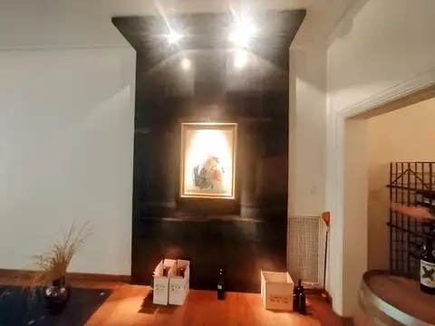 Casa en Alquiler con 2 cocheras