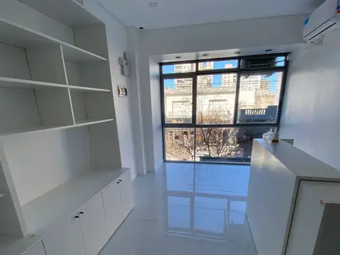 Excelente local en venta - Berazategui centro