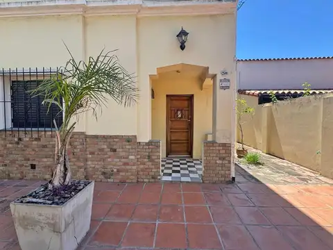 Aristóbulo del Valle P.B. al 2500