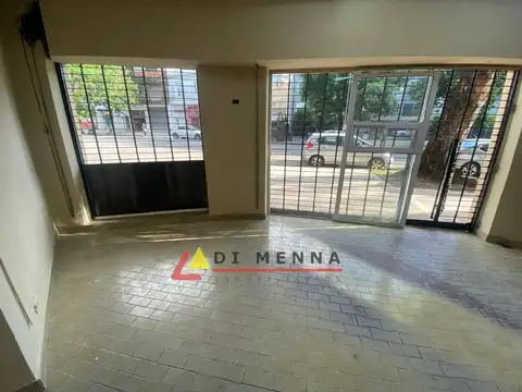 Venta Local comercial esquina Alvarez Thomas 2100