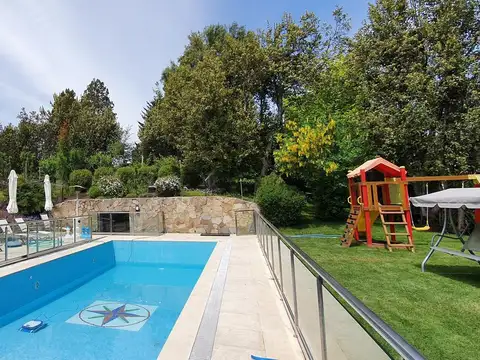 Casa 4 ambientes con 3 baños