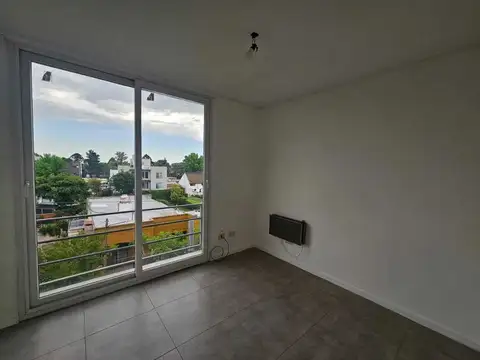 Departamento en Alquiler en Pilar Centro, $ 580.000