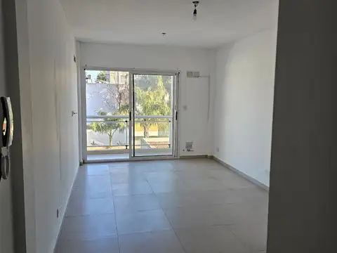 Departamento en Alquiler en Centro / Microcentro, $ 670.000