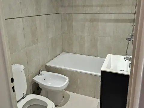 Departamento en Alquiler con 1 cocheras