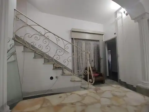 PH en Ciudadela de TRES AMBIENTES