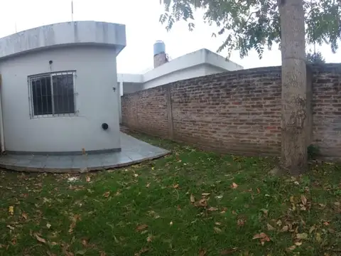 Casa en Alquiler en San Antonio de Padua, $ 900.000