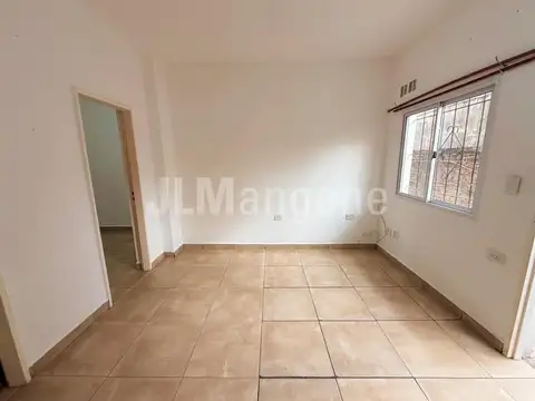 Depto Tipo Casa en Alquiler de 2 dormitorios
