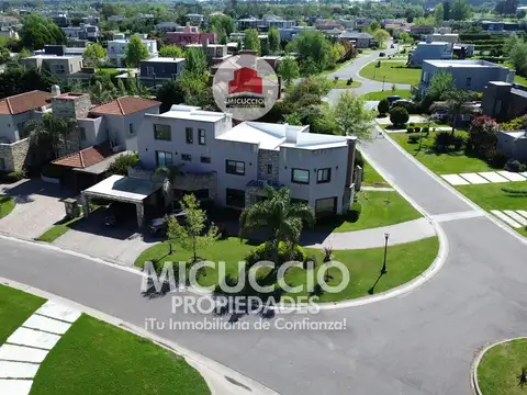 Casa en venta | B° Los Robles, Haras Santa Maria | Escobar