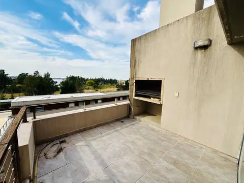 Departamento en Alquiler con 1 cocheras