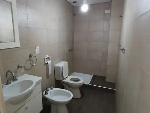 Departamento en Alquiler en Villa Sarmiento, $ 380.000