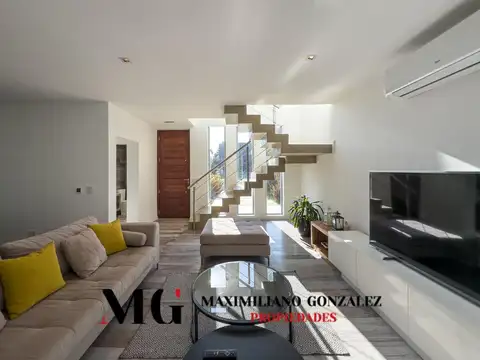 Casa en Alquiler de 3 dormitorios