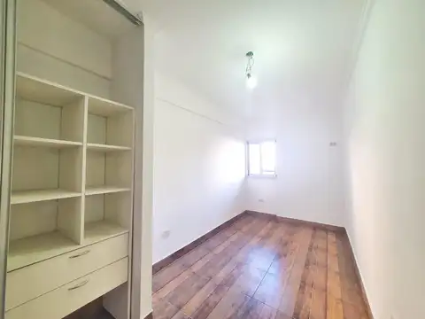 Departamento en Venta en Valentin Alsina, USD 91.000