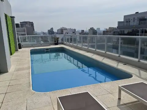 5 Ambientes 180 m2, piscina , sum , dos cocheras , venta villa luro 