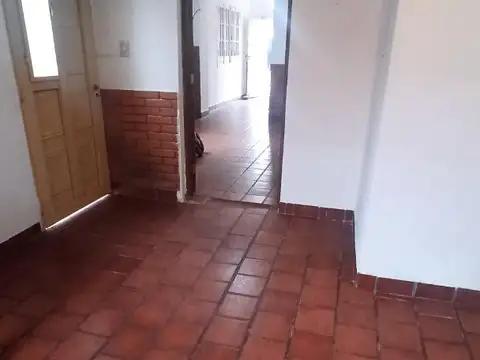 PH al frente planta baja  en Alquiler Boulogne