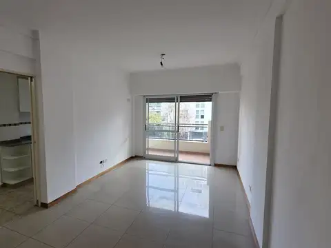 Departamento en Alquiler en Quilmes, $ 840.000