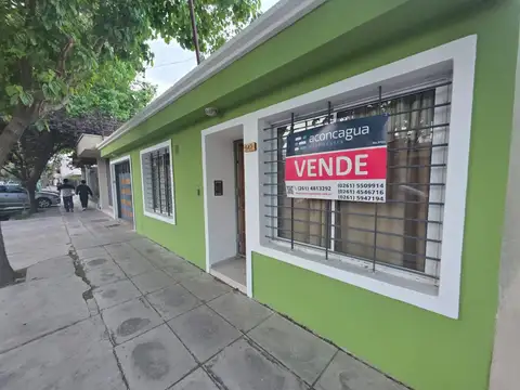 Casa en venta B° Decavial, Godoy Cruz