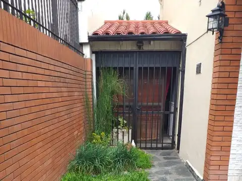 Casa en Venta en Villa Sarmiento, USD 160.000