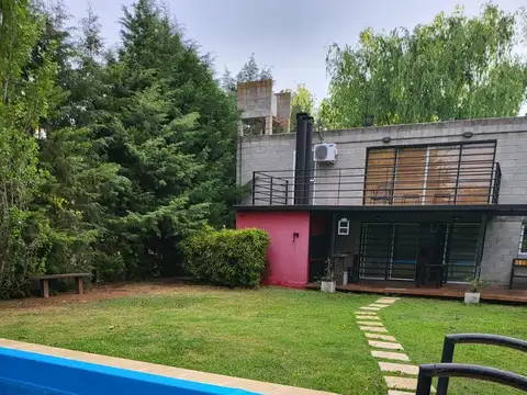 Alquiler temporario casa de 3 ambientes con pileta en Parque Sakura. Exaltacion de la Cruz