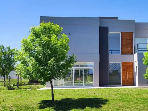 Casa  en Venta en Santa Isabel II, Escobar, G.B.A. Zona Norte