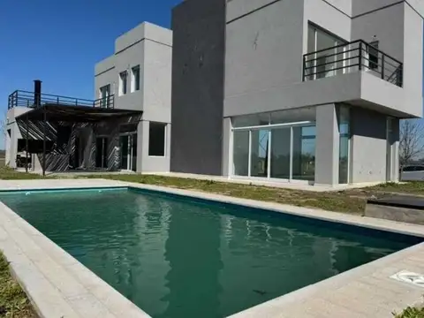 Venta de Casa en Santa Isabel II