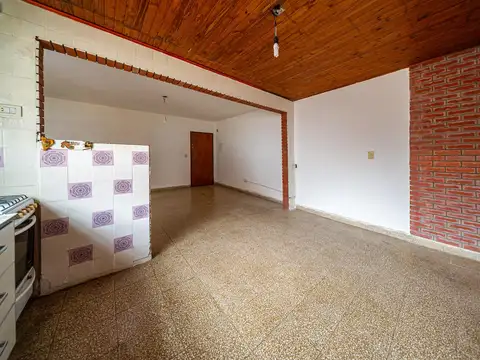 Depto Tipo Casa en Venta en Centro, USD 54.000