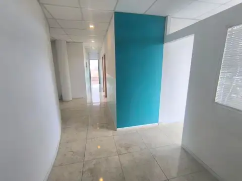 Oficina en Venta San Fernando con Cochera