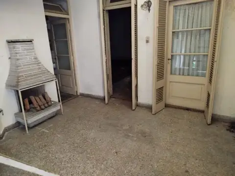 Guardia Nacional 1300, Piso 0