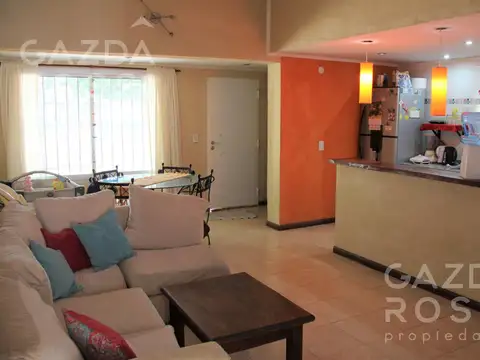 Malvinas Argentinas al 900